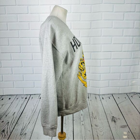 Harry Potter Heather Gray Hogwarts Crest Sweatshirt - Size Medium - Picture 7 of 11